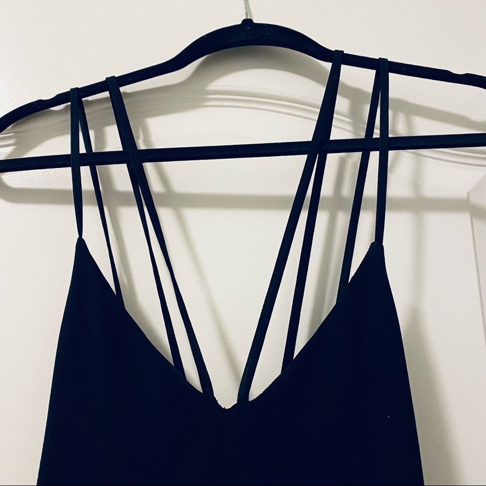 LUSH Strappy Back Romper w/ pockets - Picture 4 of 8